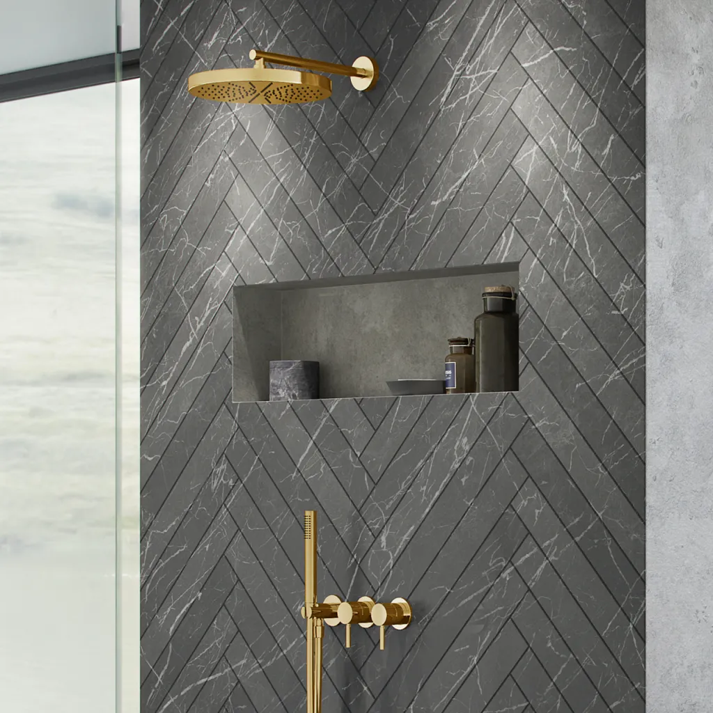 Semplice SBR801 S02 - XXL Rain DeLux Ø28 cm, Wall, Polished Brass Natural