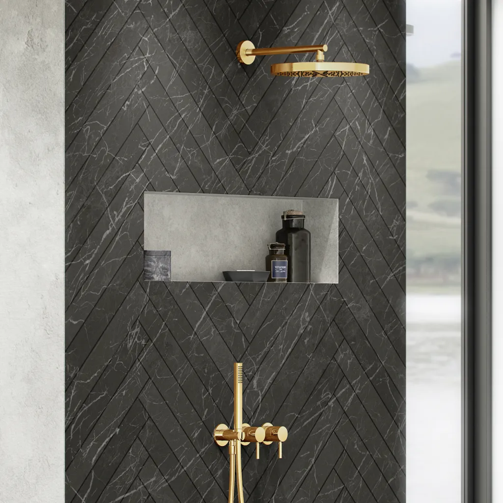 Semplice SBR801 S02 - XXL Rain DeLux Ø28 cm, Wall, Polished Brass Natural