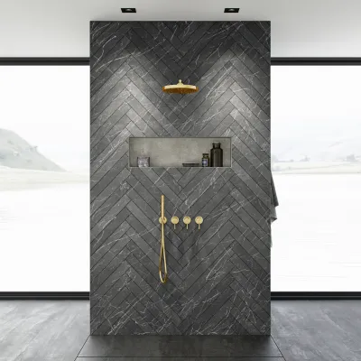 Semplice STB801 S02 - XXL Rain DeLux Ø28 cm, SmartTerm Wall, Polished Brass Natural