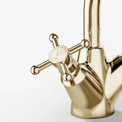Hassel&Teudt HHV102 - Washbasin fitting w/ Ø112 mm. swing spout Polished Brass Natural