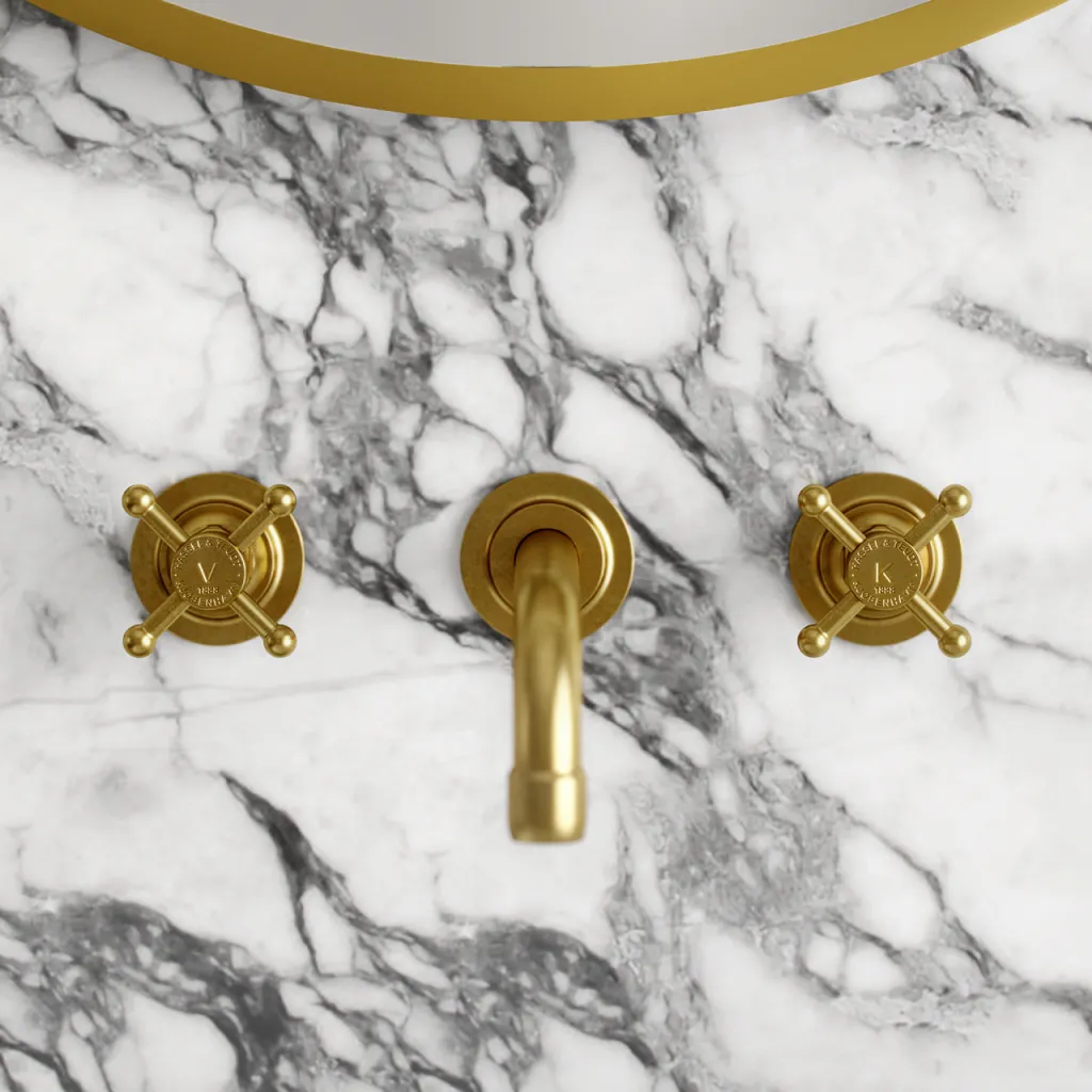 Hassel&Teudt HHV202 - Washbasin faucet w/ 220 mm. fixed spout. Polished Brass Natural