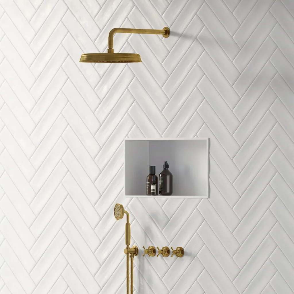 Hassel&Teudt HBR704 S03 - Shower set w/Ø31 cm. Rain DeLuxe w/EasyClean, Wall, Polished Brass Natural