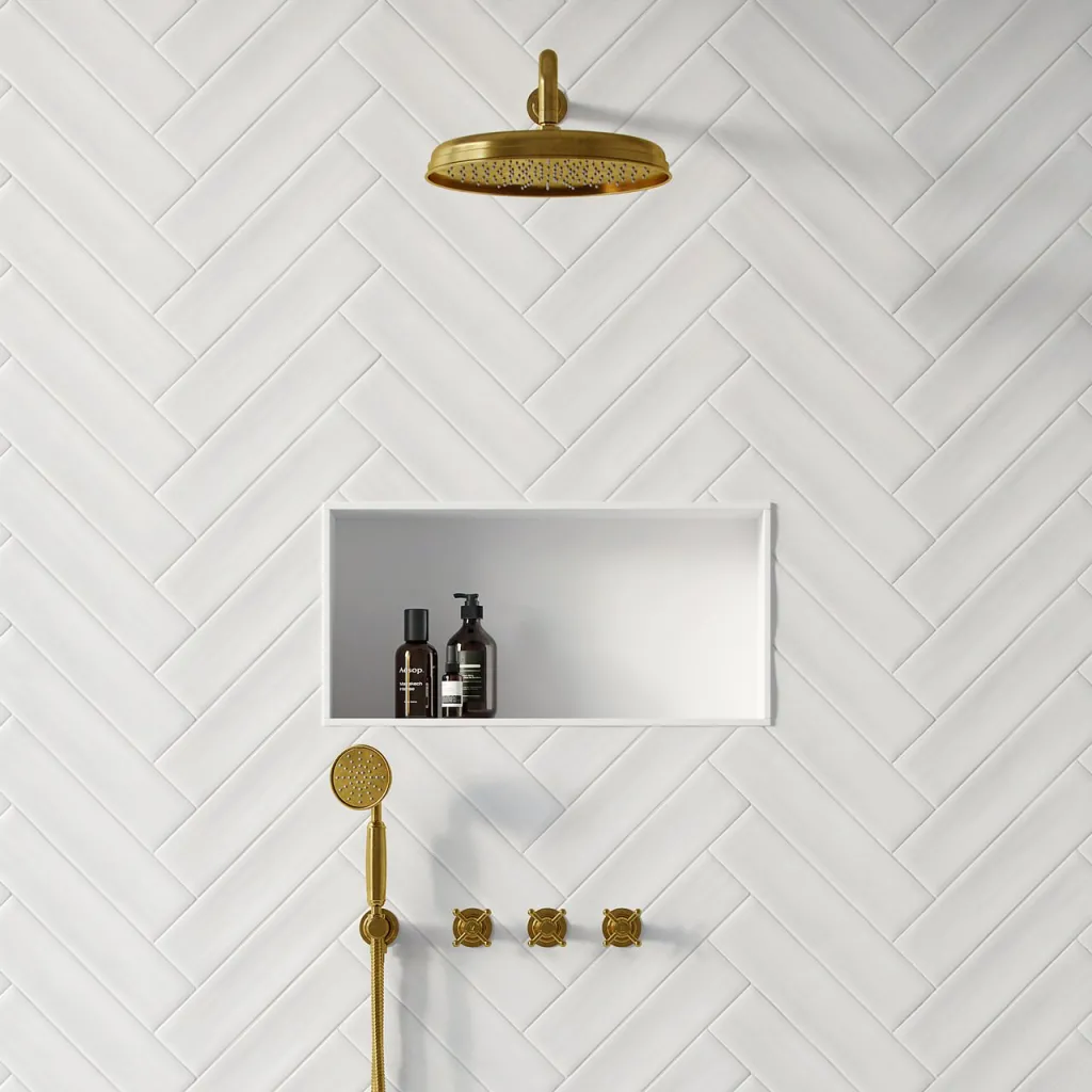 Hassel&Teudt HBR704 S03 - Shower set w/Ø31 cm. Rain DeLuxe w/EasyClean, Wall, Polished Brass Natural