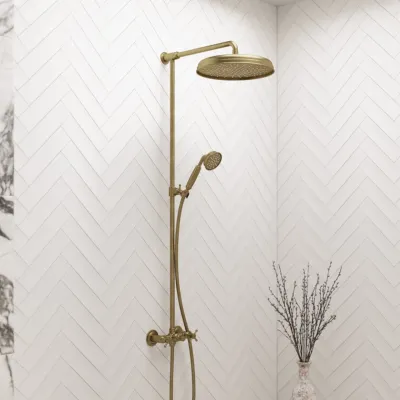 Hassel&Teudt HBR800 S02 - Shower rod set w/Ø31 cm. Rain DeLuxe w/EasyClean, Polished Brass Natural