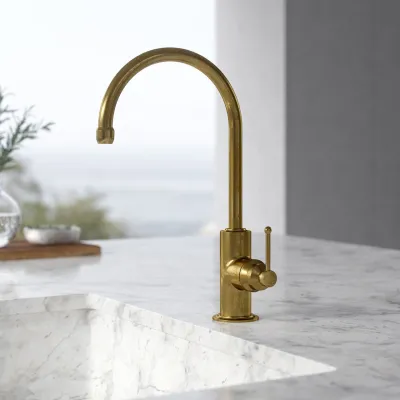 Hassel&Teudt HKV101 - Kitchen Faucet, Polished Brass Natural