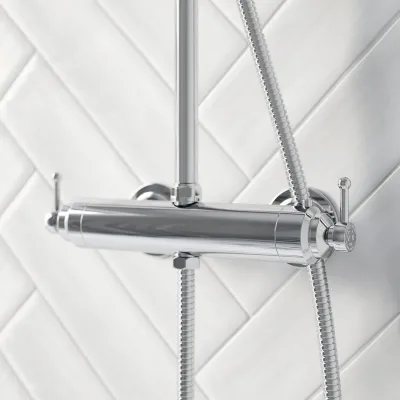 Hassel&Teudt HRL10 S02 - Universal SmartTerm shower rod set, complete incl. hand shower, slide and Ø31 cm. EasyClean overhead shower, Chrome