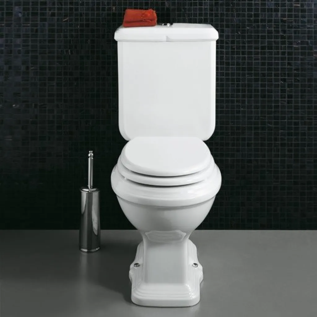 Old England OEA-821 - Toilet in White Porcelain, S-lock floor