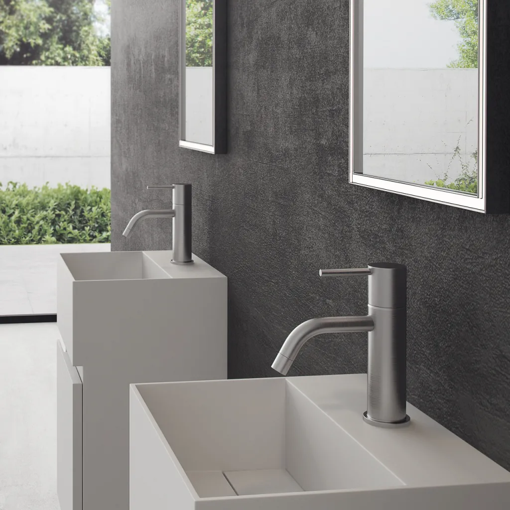 Compact 05 - Sink unit 32x28, Matt White SolidTec®