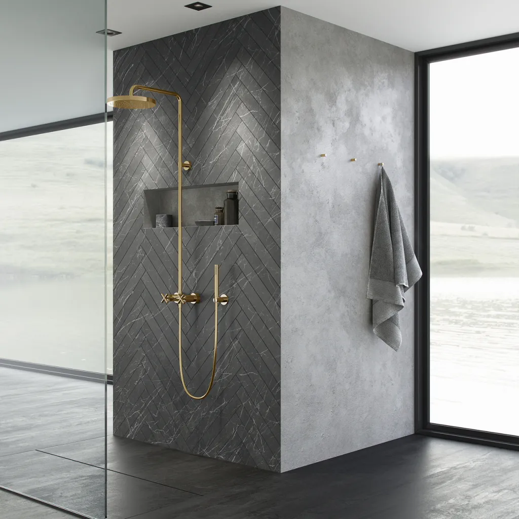 Fly Classic FBR7100 - XL Rain DeLux Shower Ø24, Polished Brass Natural